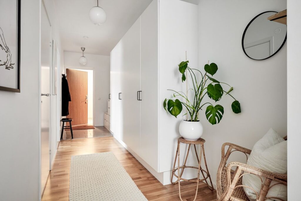 Golvslipning & ommålning av lgh. Borås Trandared